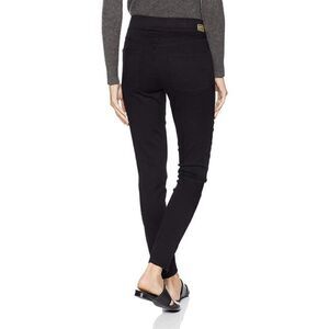 Signature Levi Strauss Skinny Jeans, Pull-On Style”“Gold Label Totall